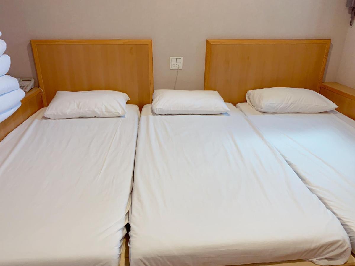 Xdz Hotel Taipei Bagian luar foto